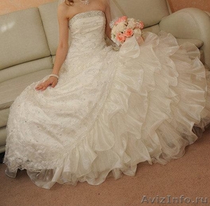 Продаю шикарное свадебное платье, производство Франция - Изображение #5, Объявление #266550